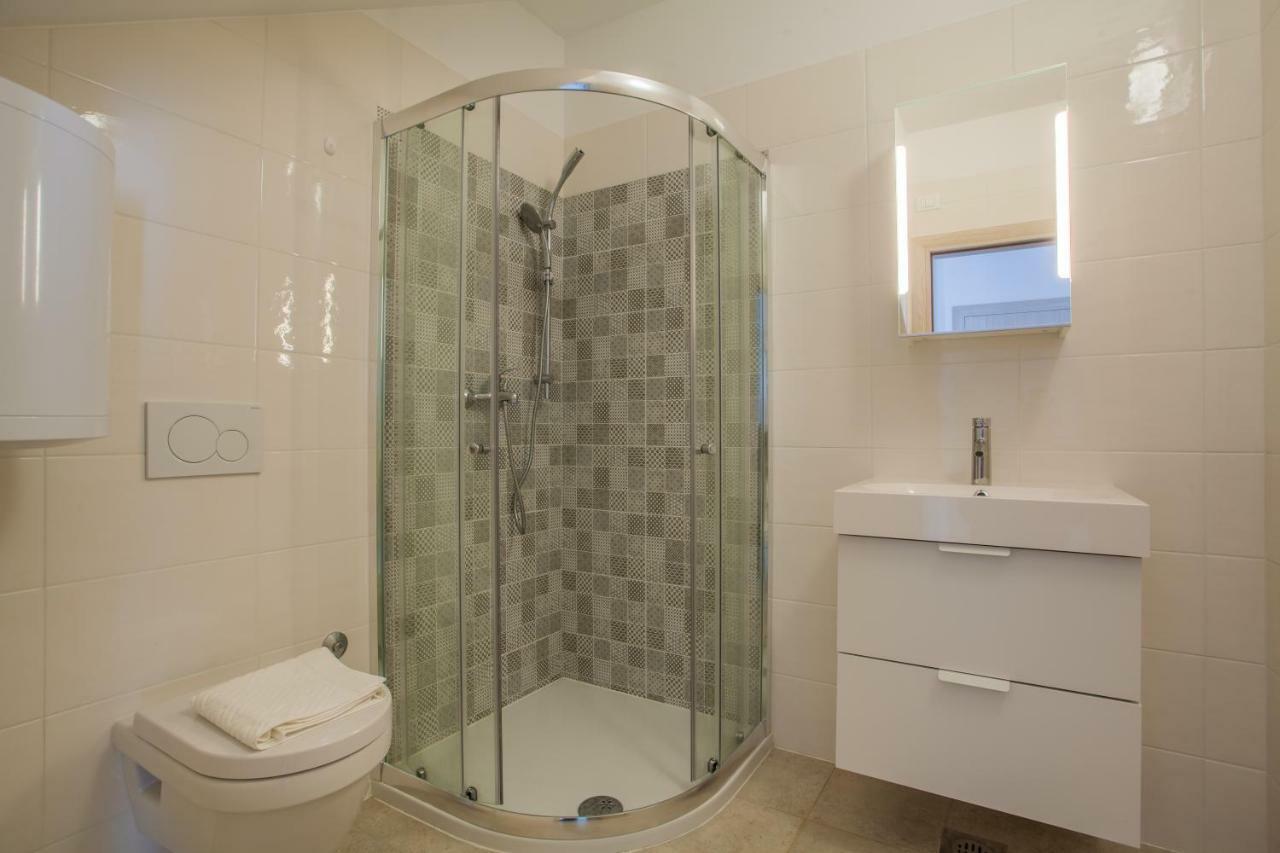 Apartment Garden Breeze Cres Dış mekan fotoğraf